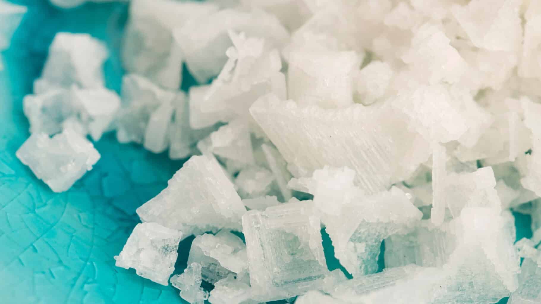 CRISTALES PIRAMIDALES DE FLOR DE SAL